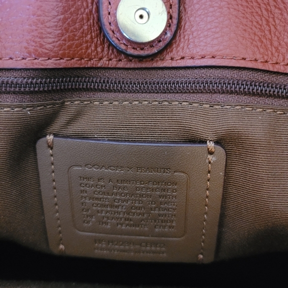 Coach X Peanuts Dempsey Carryall, BNWOT - Picture 10 of 11